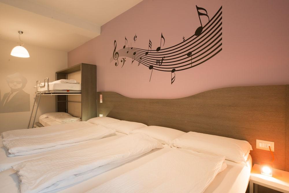 Hotel Nologo Genova Esterno foto