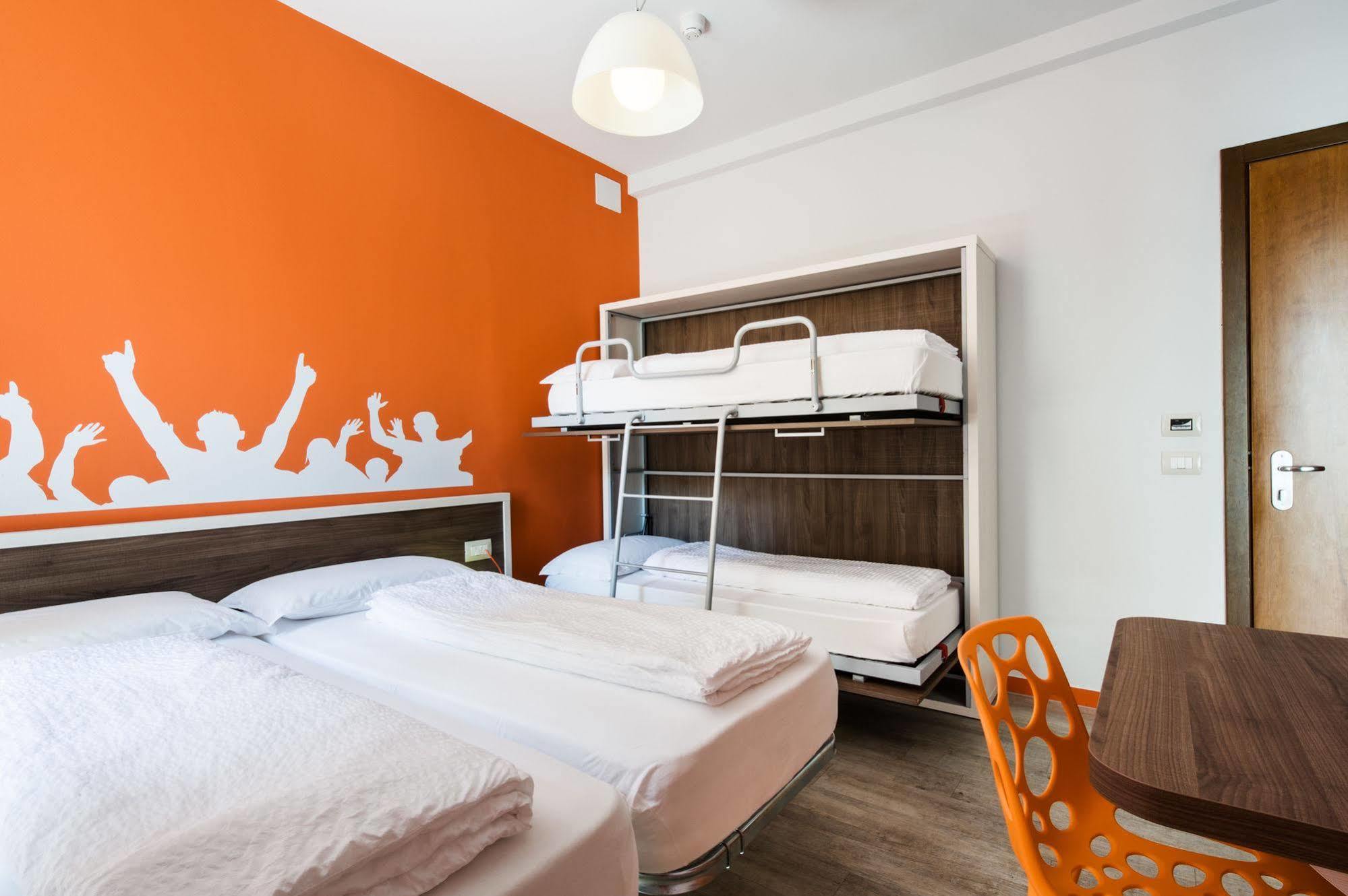 Hotel Nologo Genova Esterno foto
