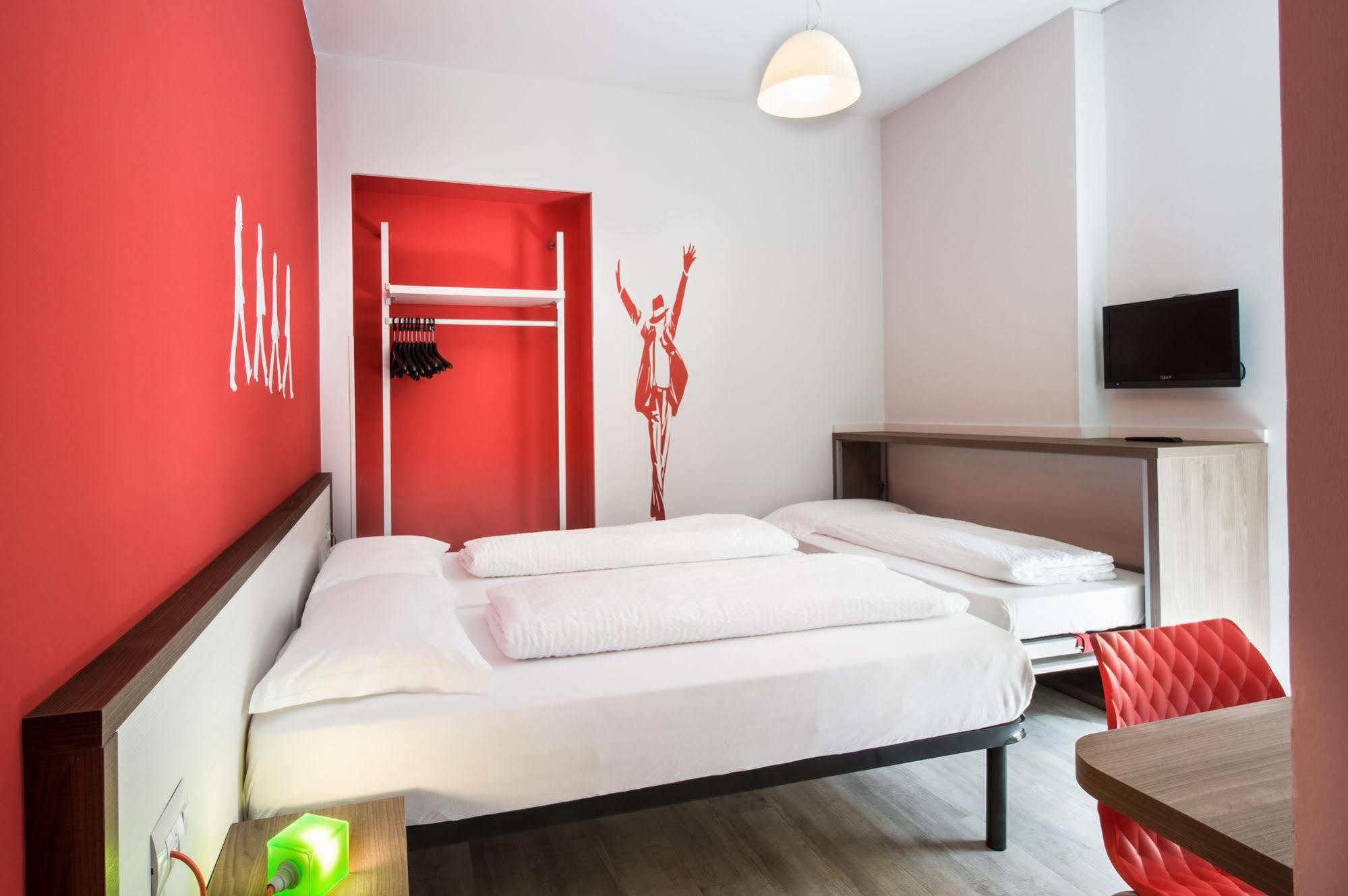 Hotel Nologo Genova Esterno foto